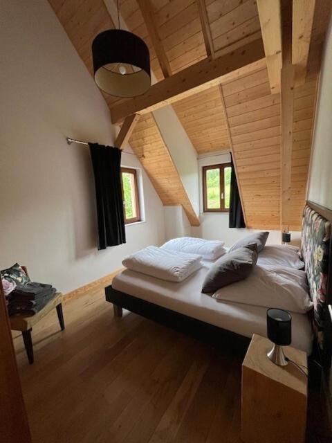 Les Granges Modernes Villa Bruebach Room photo